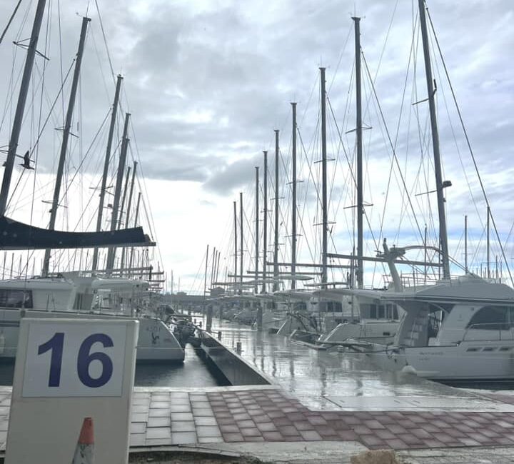 yachtcharter time - winter in der Marina Sukosan