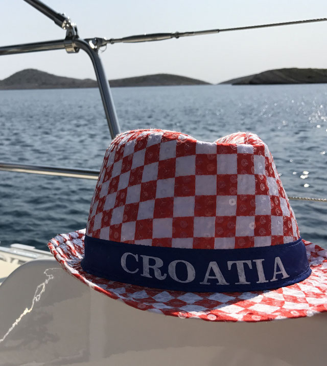 yachtcharter time lagoon450f croatia hut